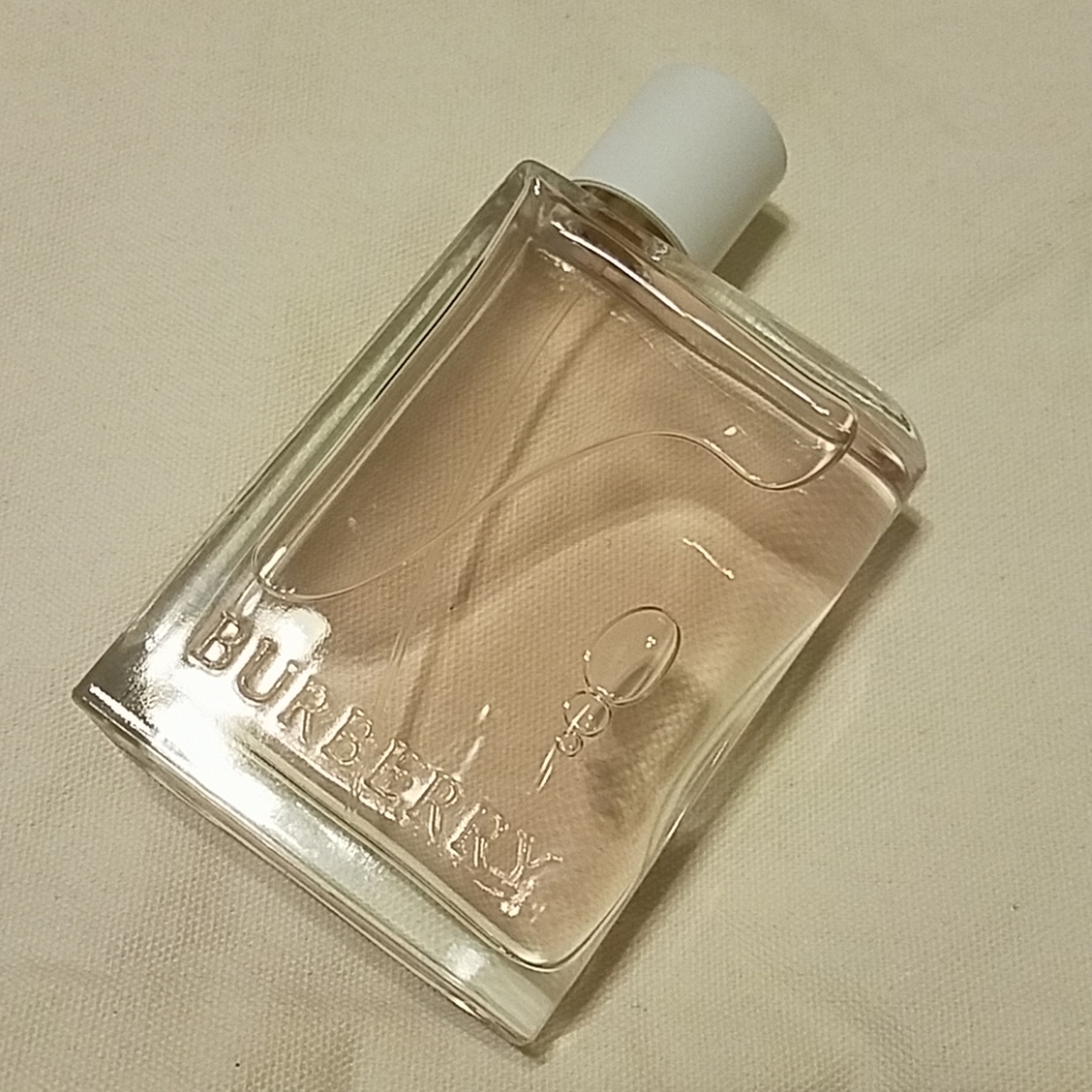 Authentic BURBERRY Her Blossom